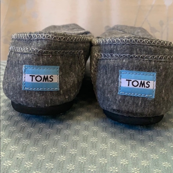 Toms shoes - Picture 2 of 4